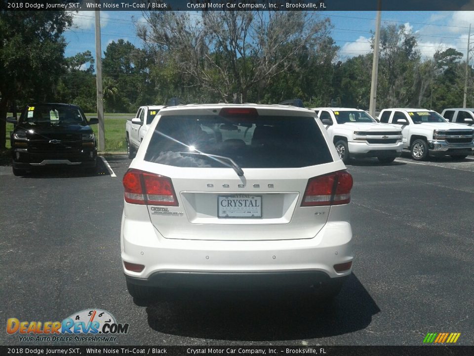 2018 Dodge Journey SXT White Noise Tri-Coat / Black Photo #4