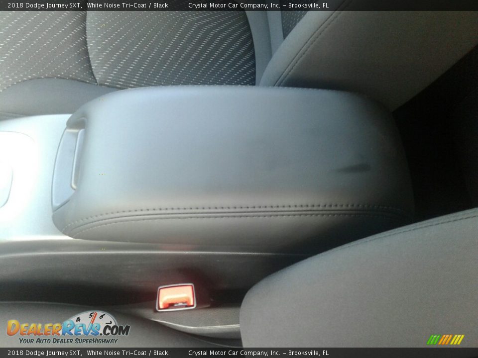 2018 Dodge Journey SXT White Noise Tri-Coat / Black Photo #18
