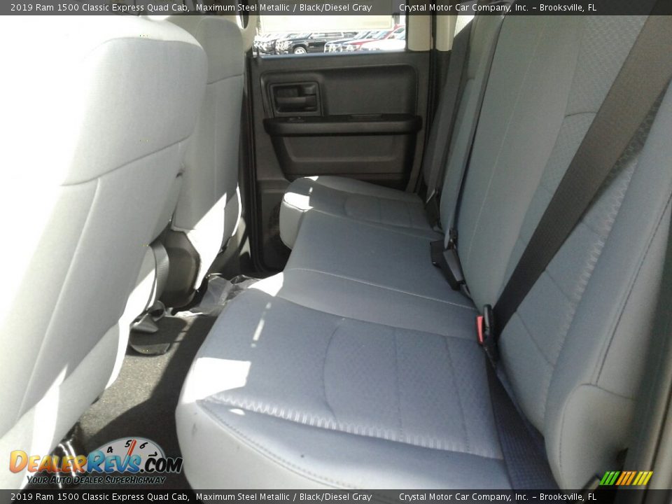 2019 Ram 1500 Classic Express Quad Cab Maximum Steel Metallic / Black/Diesel Gray Photo #10