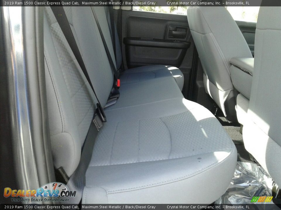 2019 Ram 1500 Classic Express Quad Cab Maximum Steel Metallic / Black/Diesel Gray Photo #11