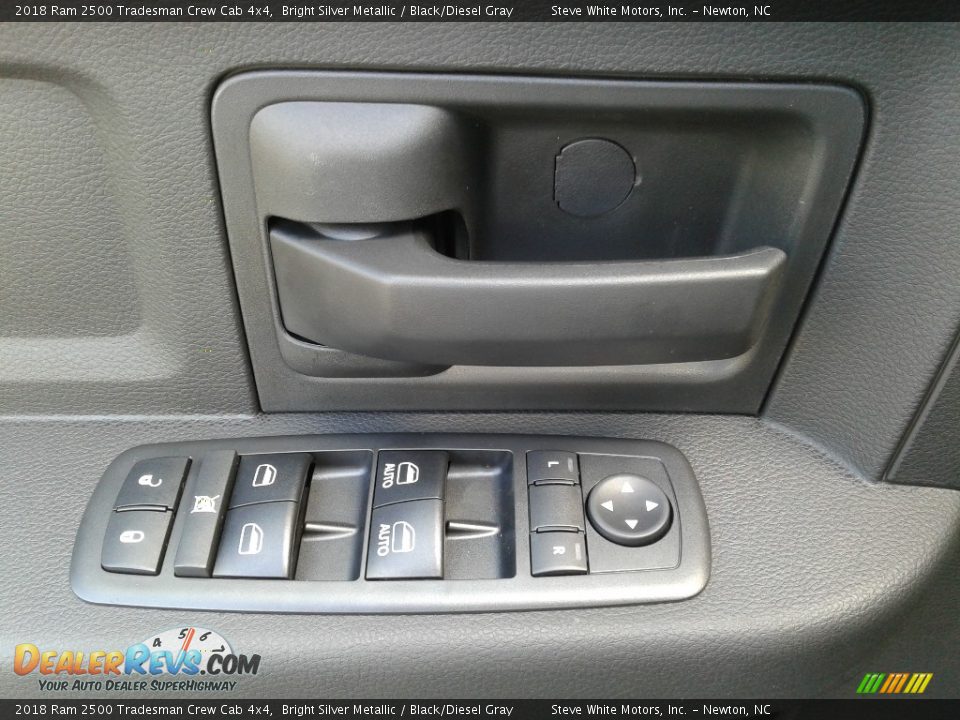 2018 Ram 2500 Tradesman Crew Cab 4x4 Bright Silver Metallic / Black/Diesel Gray Photo #9