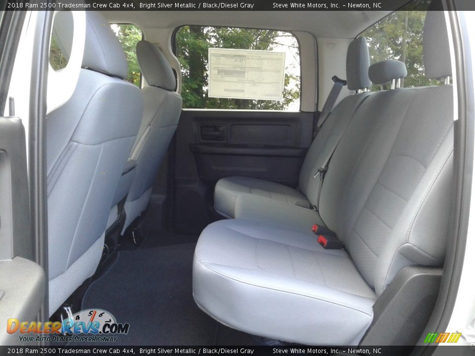 2018 Ram 2500 Tradesman Crew Cab 4x4 Bright Silver Metallic / Black/Diesel Gray Photo #11