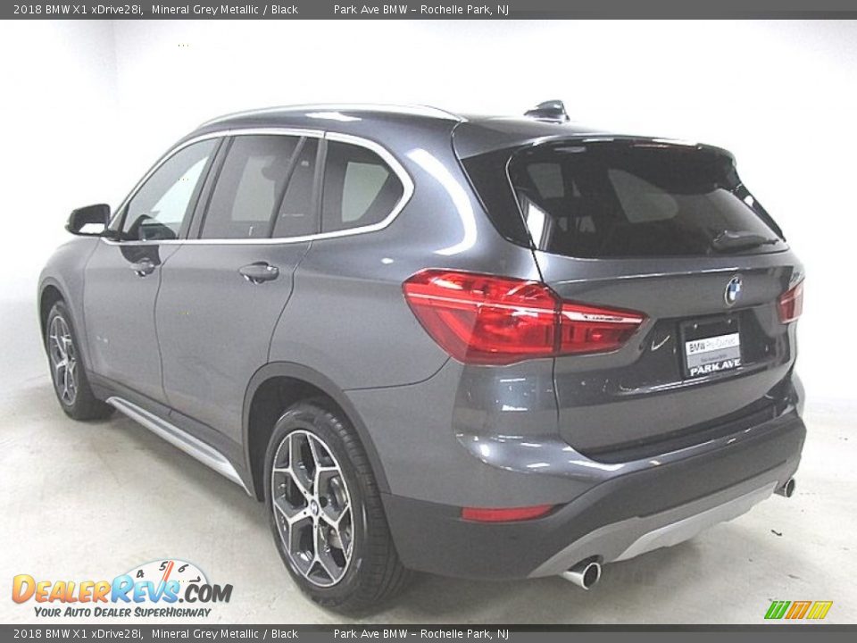 2018 BMW X1 xDrive28i Mineral Grey Metallic / Black Photo #3
