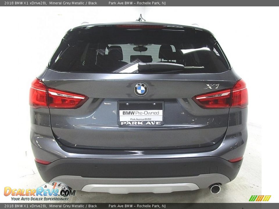 2018 BMW X1 xDrive28i Mineral Grey Metallic / Black Photo #4