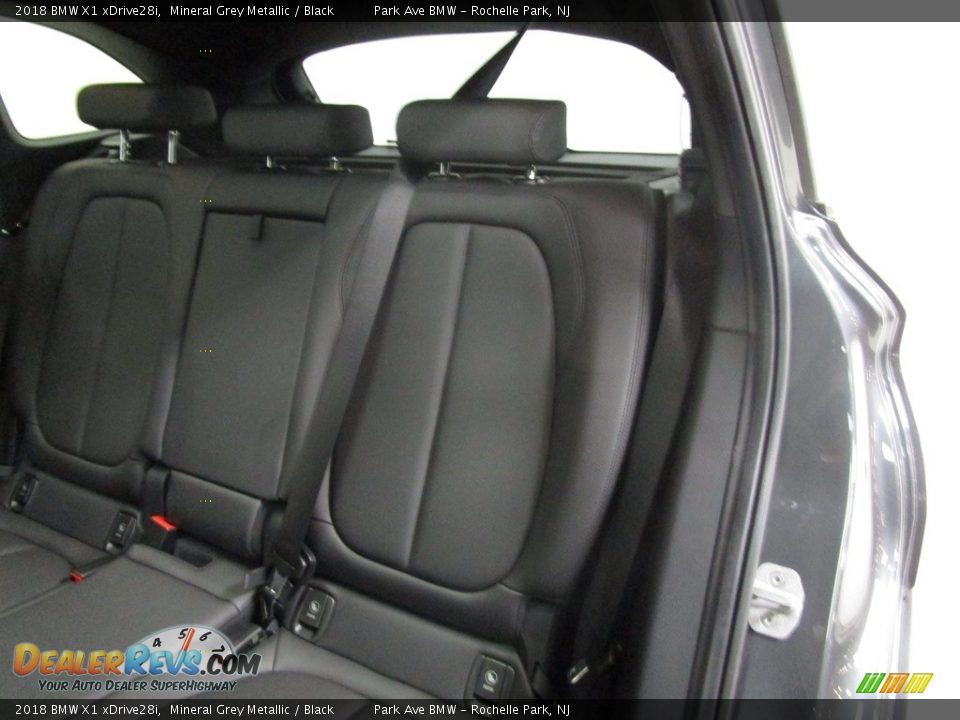 2018 BMW X1 xDrive28i Mineral Grey Metallic / Black Photo #13