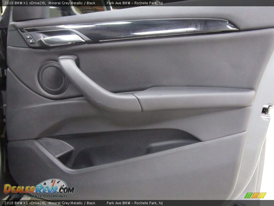2018 BMW X1 xDrive28i Mineral Grey Metallic / Black Photo #15