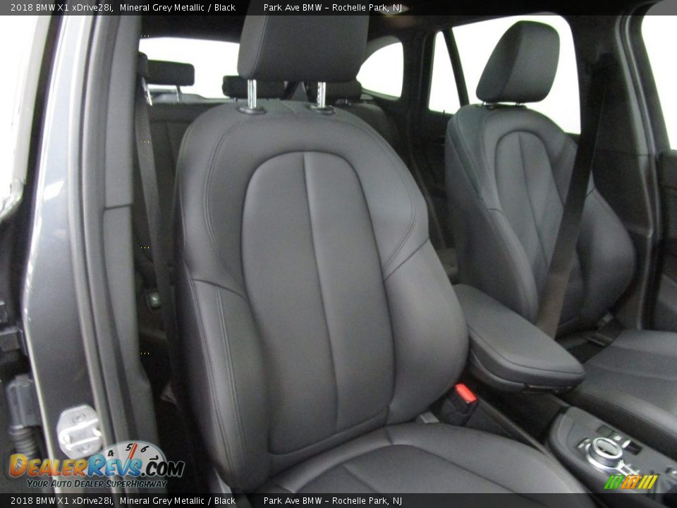 2018 BMW X1 xDrive28i Mineral Grey Metallic / Black Photo #16