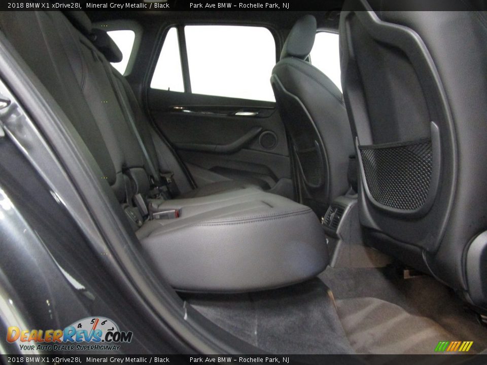 2018 BMW X1 xDrive28i Mineral Grey Metallic / Black Photo #20