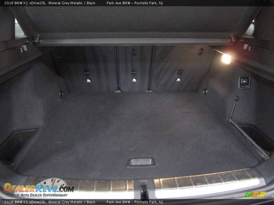 2018 BMW X1 xDrive28i Mineral Grey Metallic / Black Photo #22