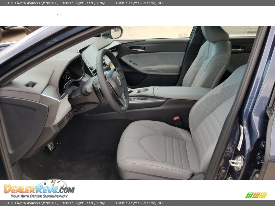 Gray Interior - 2019 Toyota Avalon Hybrid XSE Photo #3