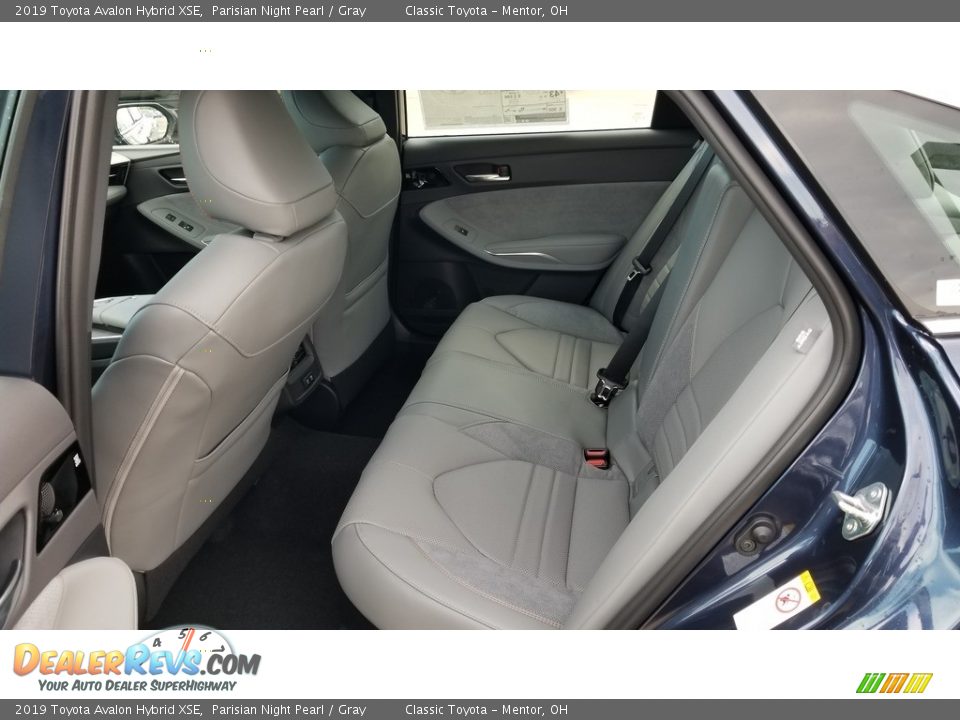 Rear Seat of 2019 Toyota Avalon Hybrid XSE Photo #4