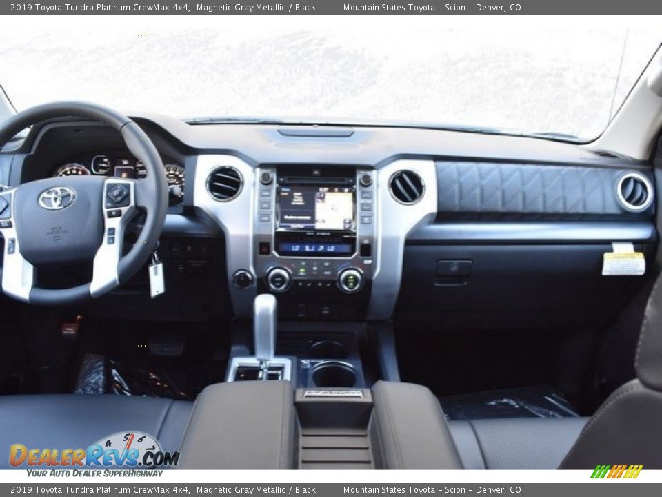 Dashboard of 2019 Toyota Tundra Platinum CrewMax 4x4 Photo #8