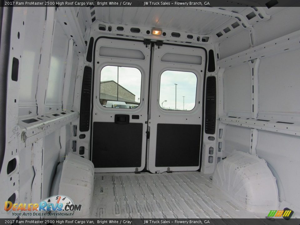 2017 Ram ProMaster 2500 High Roof Cargo Van Bright White / Gray Photo #16
