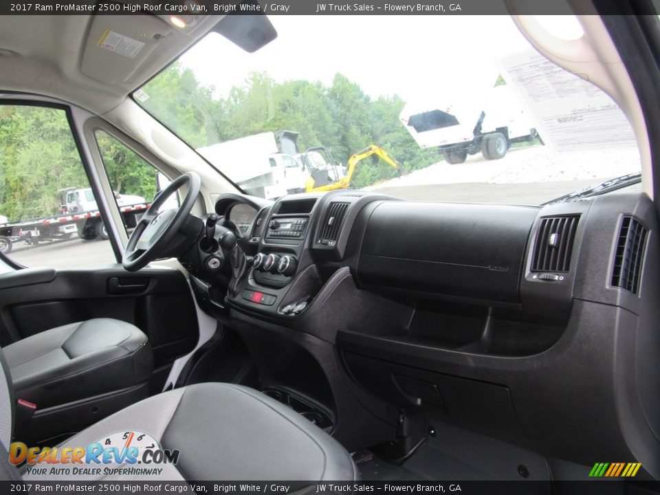 2017 Ram ProMaster 2500 High Roof Cargo Van Bright White / Gray Photo #21
