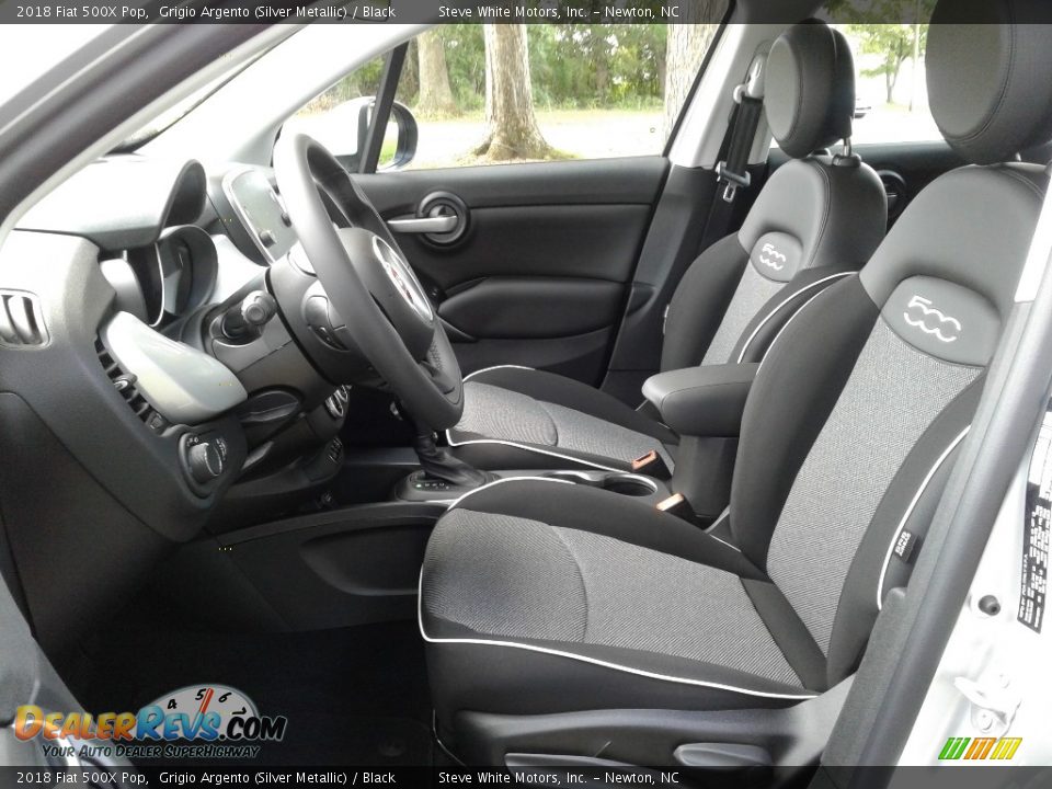 Front Seat of 2018 Fiat 500X Pop Photo #10