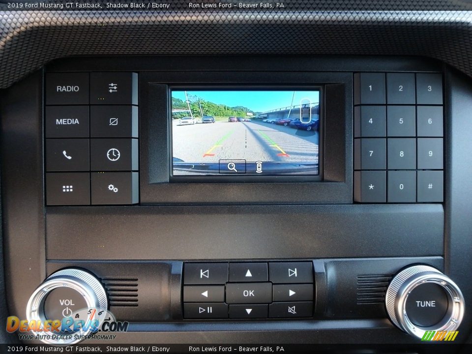 Controls of 2019 Ford Mustang GT Fastback Photo #20