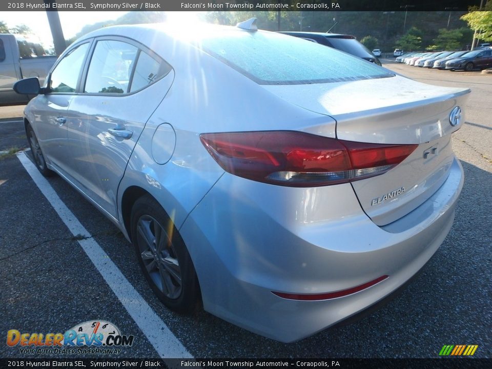 2018 Hyundai Elantra SEL Symphony Silver / Black Photo #2