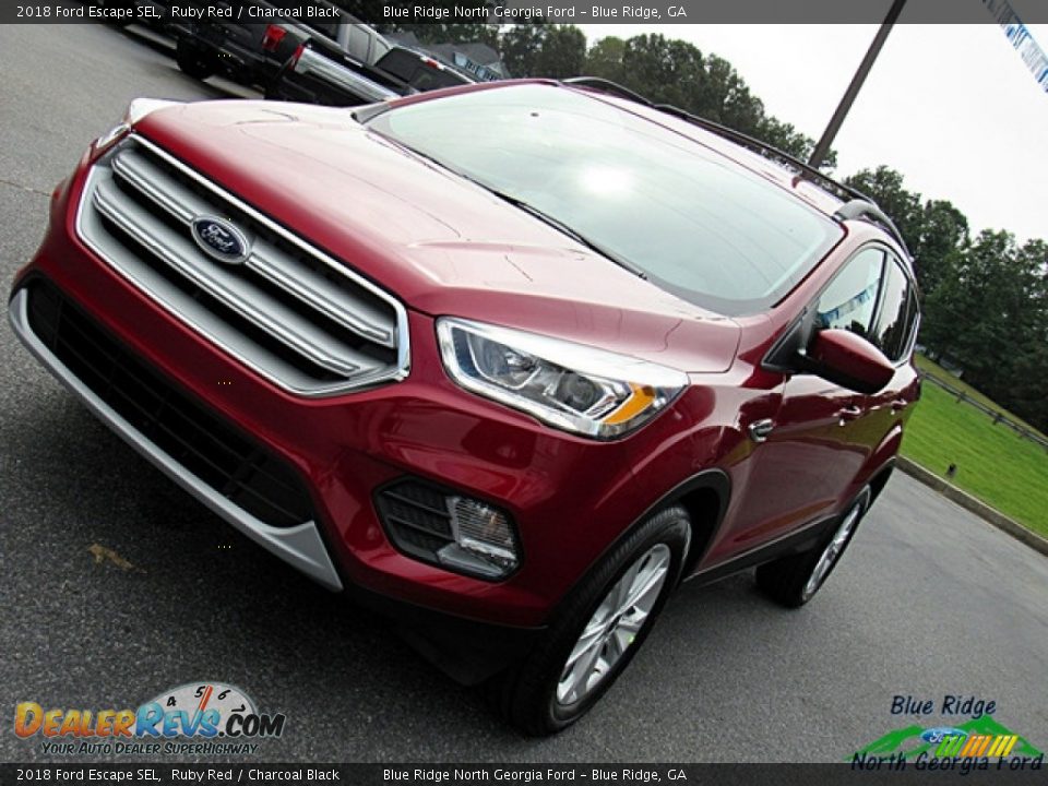 2018 Ford Escape SEL Ruby Red / Charcoal Black Photo #31