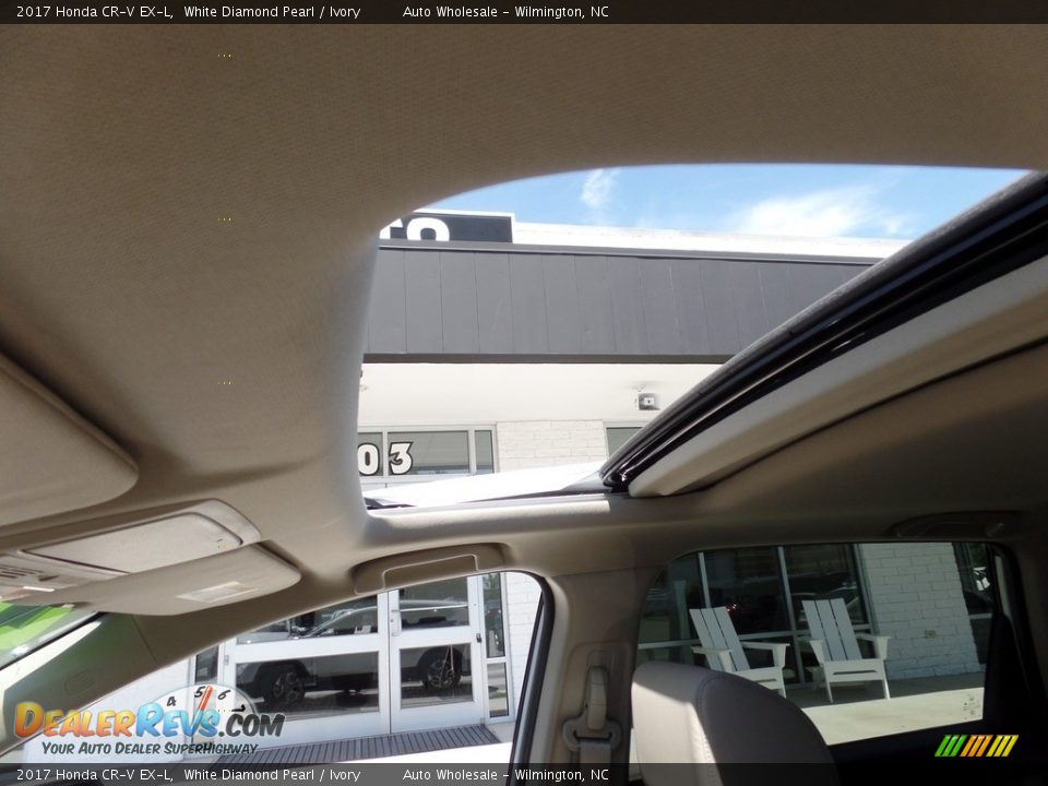 2017 Honda CR-V EX-L White Diamond Pearl / Ivory Photo #11