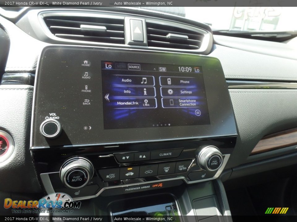 2017 Honda CR-V EX-L White Diamond Pearl / Ivory Photo #17