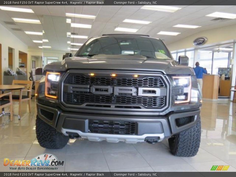 2018 Ford F150 SVT Raptor SuperCrew 4x4 Magnetic / Raptor Black Photo #2