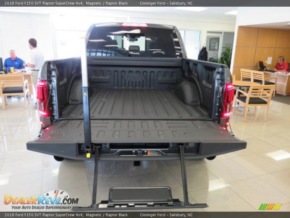 2018 Ford F150 SVT Raptor SuperCrew 4x4 Magnetic / Raptor Black Photo #23