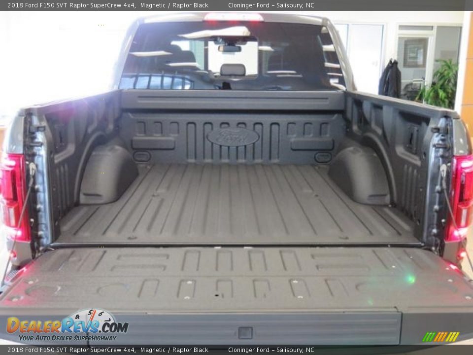 2018 Ford F150 SVT Raptor SuperCrew 4x4 Magnetic / Raptor Black Photo #24