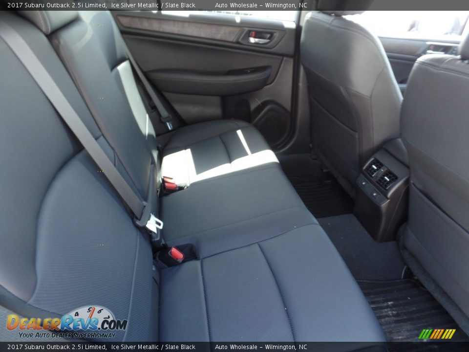 2017 Subaru Outback 2.5i Limited Ice Silver Metallic / Slate Black Photo #14