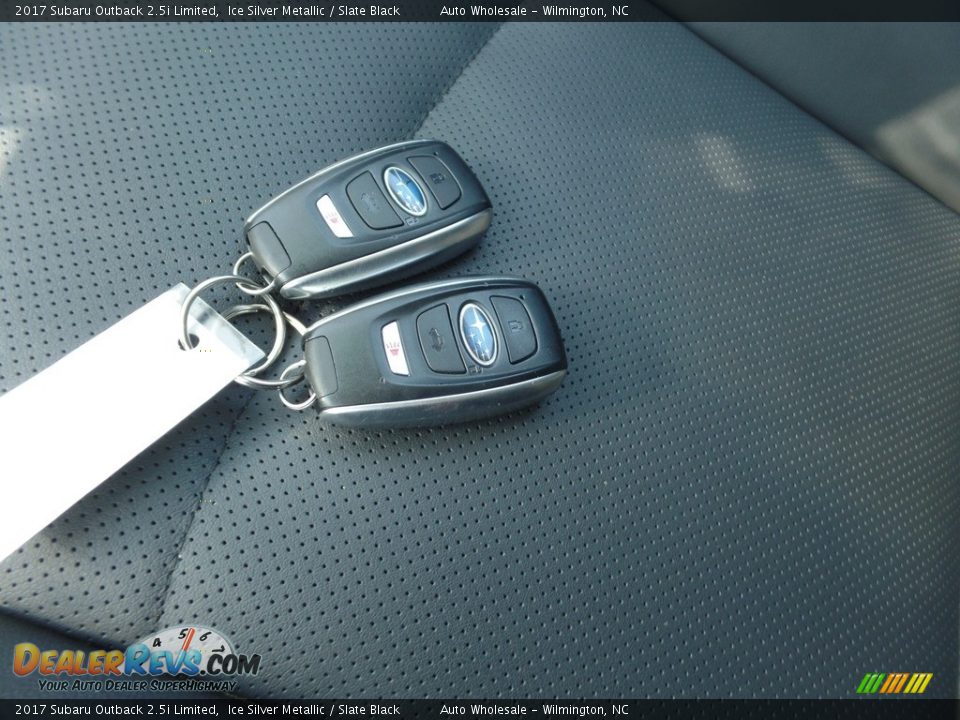 2017 Subaru Outback 2.5i Limited Ice Silver Metallic / Slate Black Photo #20