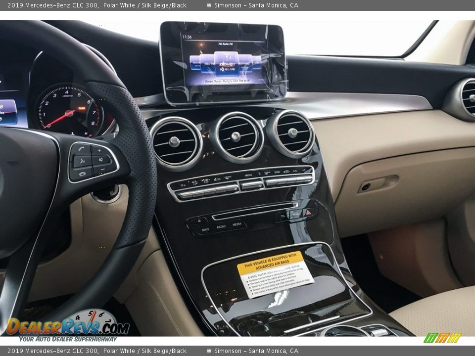 2019 Mercedes-Benz GLC 300 Polar White / Silk Beige/Black Photo #6