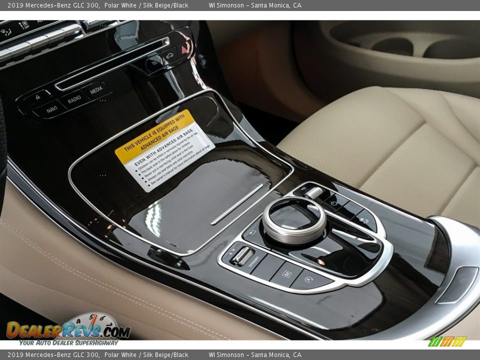 2019 Mercedes-Benz GLC 300 Polar White / Silk Beige/Black Photo #7