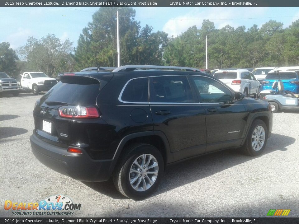 2019 Jeep Cherokee Latitude Diamond Black Crystal Pearl / Black/Light Frost Beige Photo #5