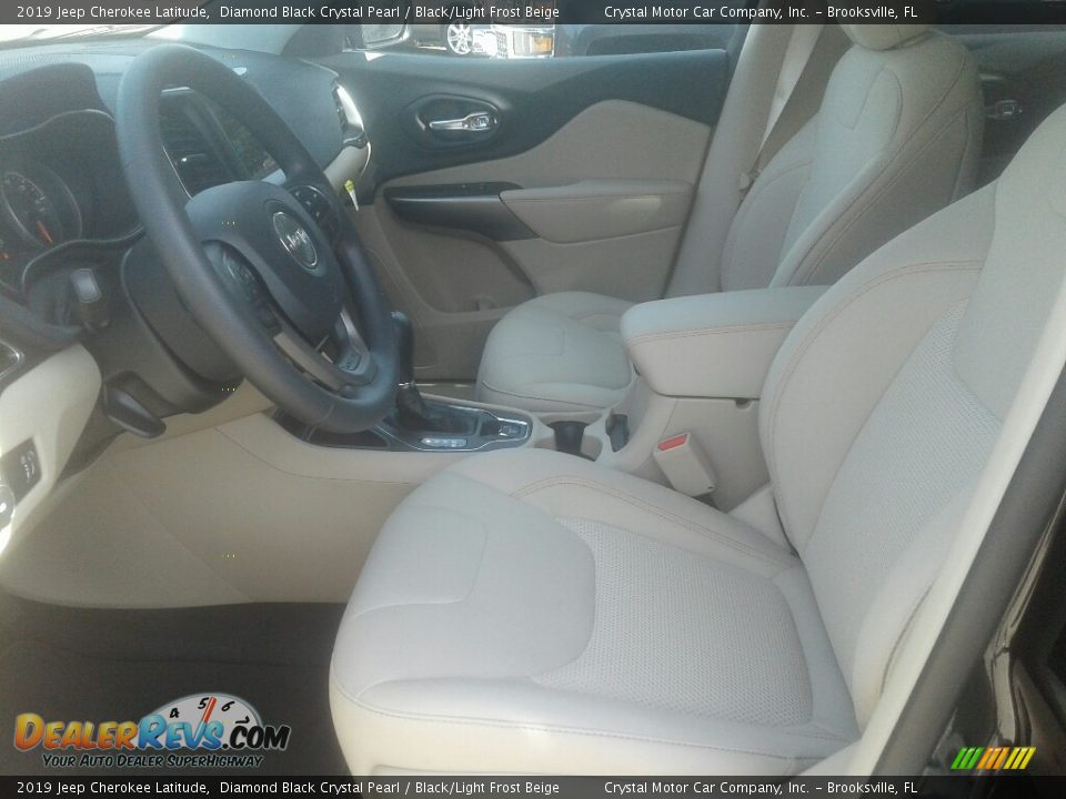 2019 Jeep Cherokee Latitude Diamond Black Crystal Pearl / Black/Light Frost Beige Photo #9
