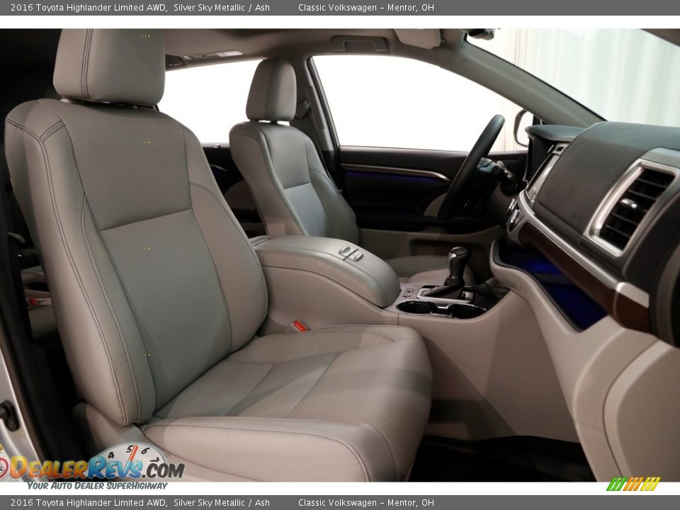 2016 Toyota Highlander Limited AWD Silver Sky Metallic / Ash Photo #15