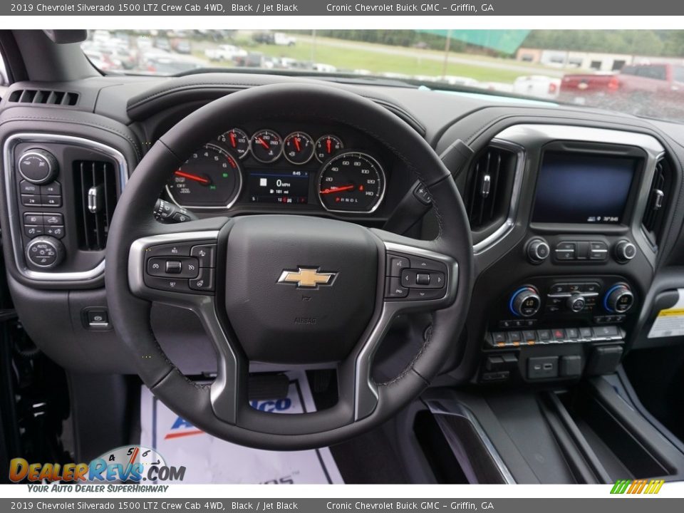 Dashboard of 2019 Chevrolet Silverado 1500 LTZ Crew Cab 4WD Photo #5