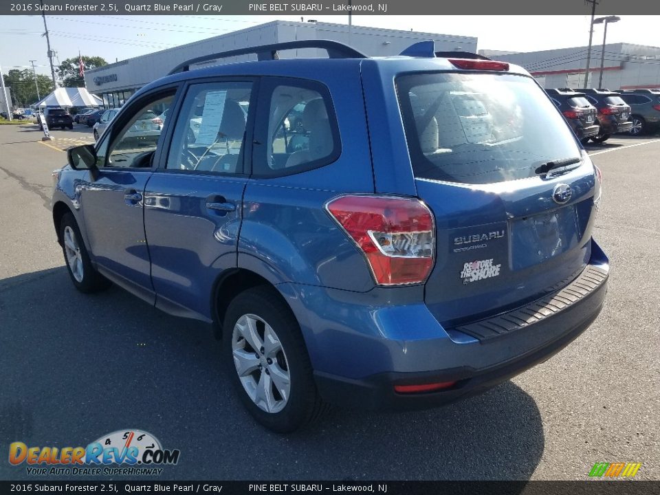 2016 Subaru Forester 2.5i Quartz Blue Pearl / Gray Photo #2
