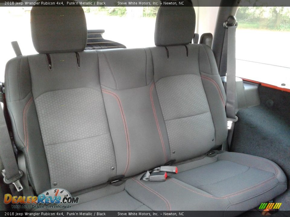 2018 Jeep Wrangler Rubicon 4x4 Punk'n Metallic / Black Photo #13