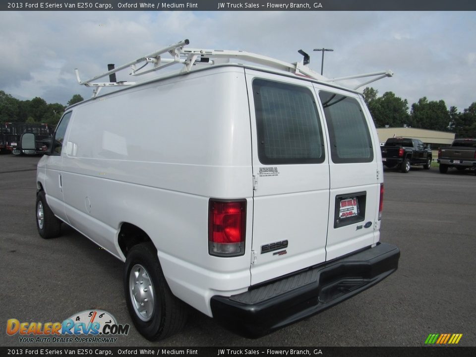 2013 Ford E Series Van E250 Cargo Oxford White / Medium Flint Photo #3