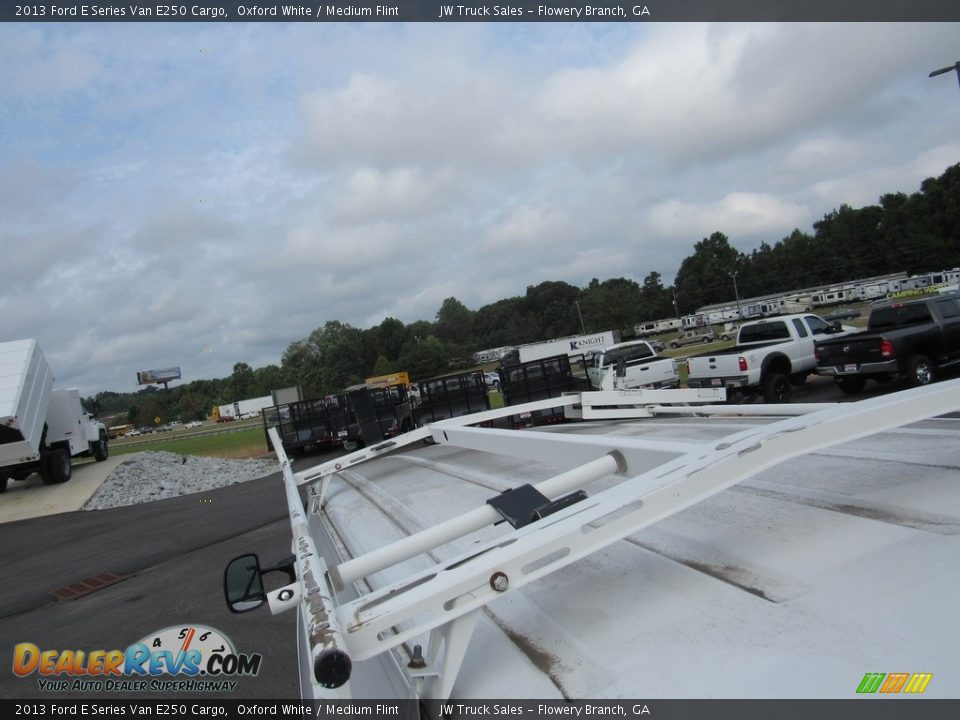 2013 Ford E Series Van E250 Cargo Oxford White / Medium Flint Photo #14