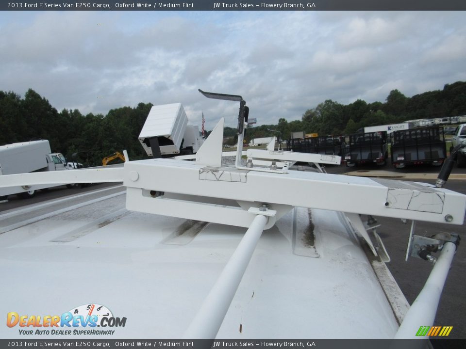 2013 Ford E Series Van E250 Cargo Oxford White / Medium Flint Photo #15