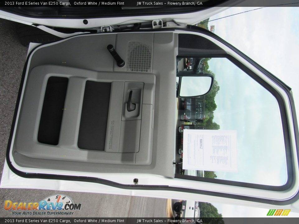 2013 Ford E Series Van E250 Cargo Oxford White / Medium Flint Photo #19