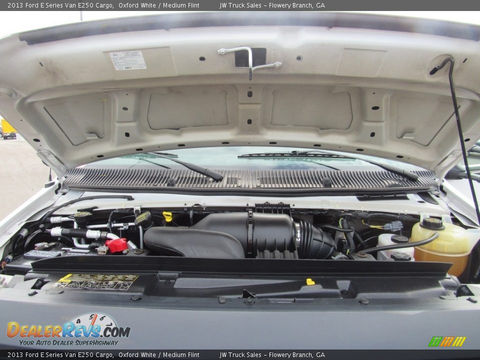 2013 Ford E Series Van E250 Cargo Oxford White / Medium Flint Photo #30