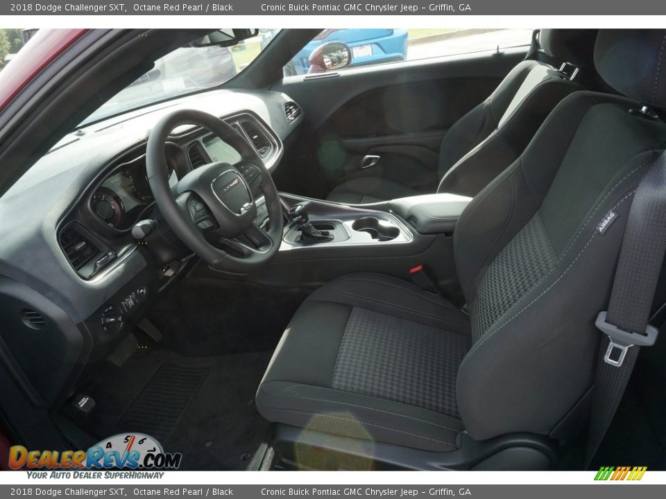 2018 Dodge Challenger SXT Octane Red Pearl / Black Photo #4