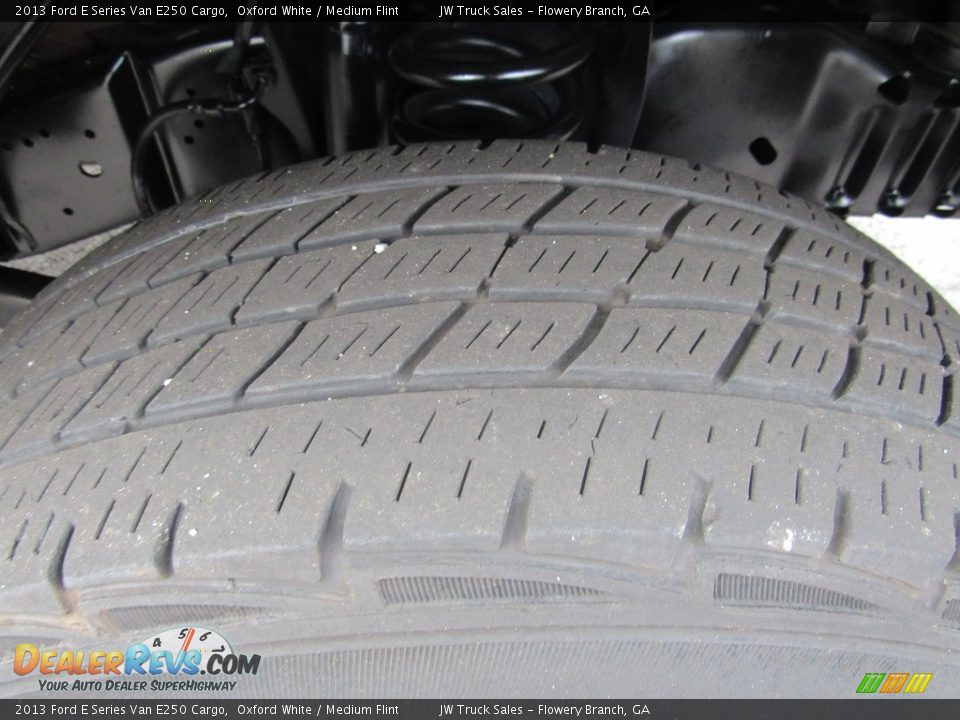 2013 Ford E Series Van E250 Cargo Oxford White / Medium Flint Photo #34