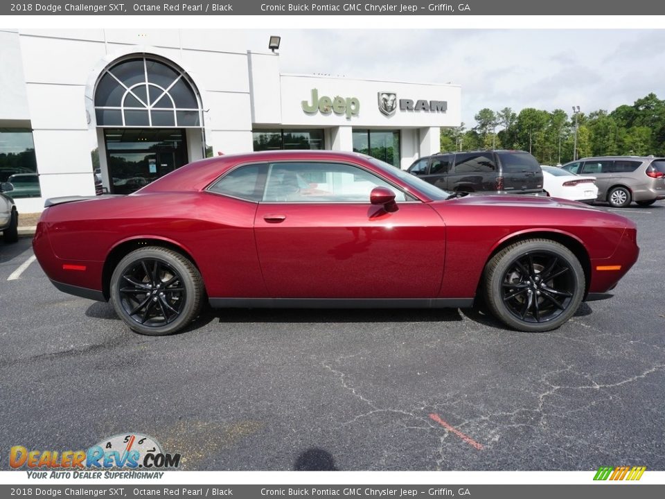 2018 Dodge Challenger SXT Octane Red Pearl / Black Photo #10