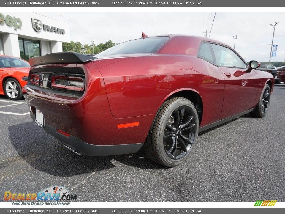 2018 Dodge Challenger SXT Octane Red Pearl / Black Photo #11