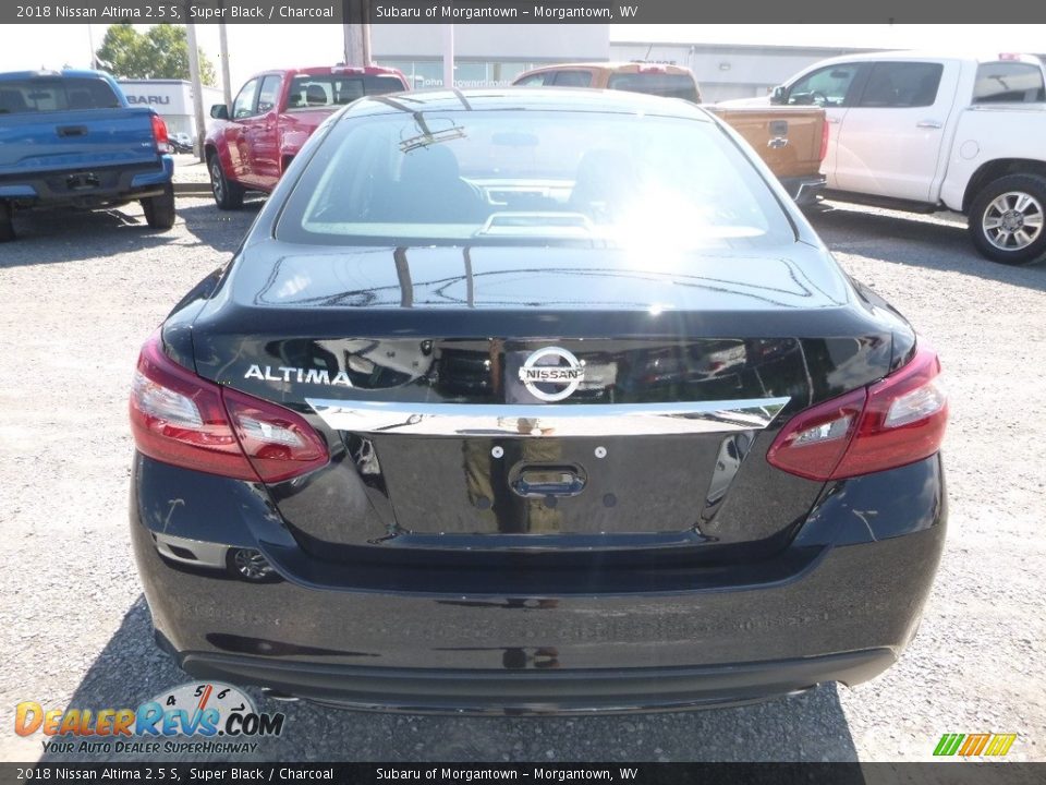 2018 Nissan Altima 2.5 S Super Black / Charcoal Photo #5