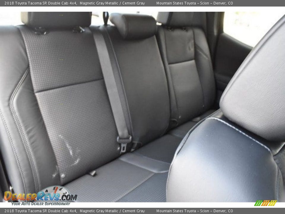 2018 Toyota Tacoma SR Double Cab 4x4 Magnetic Gray Metallic / Cement Gray Photo #19