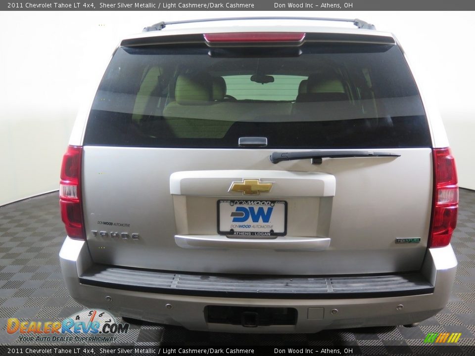 2011 Chevrolet Tahoe LT 4x4 Sheer Silver Metallic / Light Cashmere/Dark Cashmere Photo #6