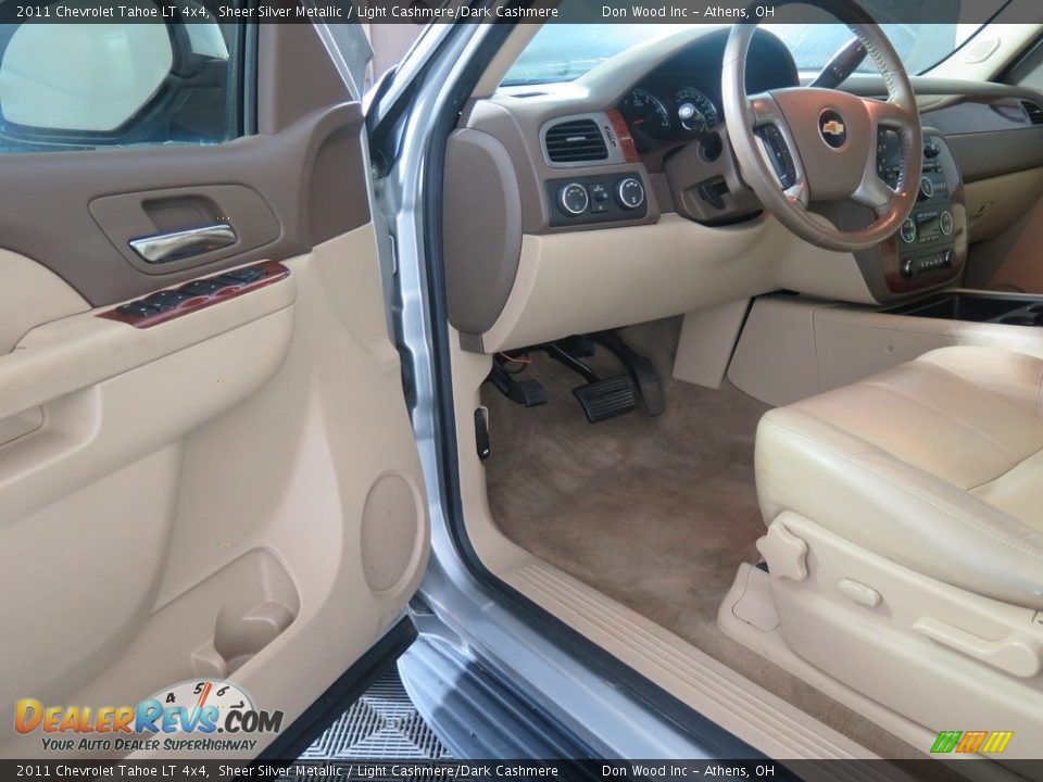 2011 Chevrolet Tahoe LT 4x4 Sheer Silver Metallic / Light Cashmere/Dark Cashmere Photo #24